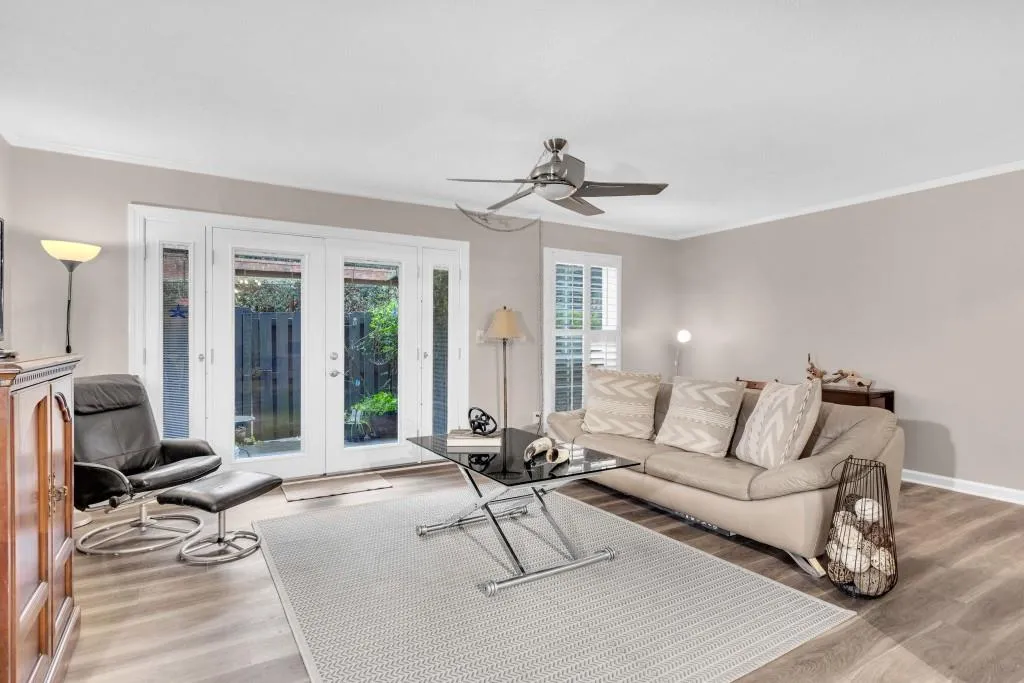 6851 Roswell Road Unit F-3, Sandy Springs, Georgia 30328, 2 Bedrooms Bedrooms, ,2 BathroomsBathrooms,Residential,Sold,6851 Roswell Road Unit F-3,7150929