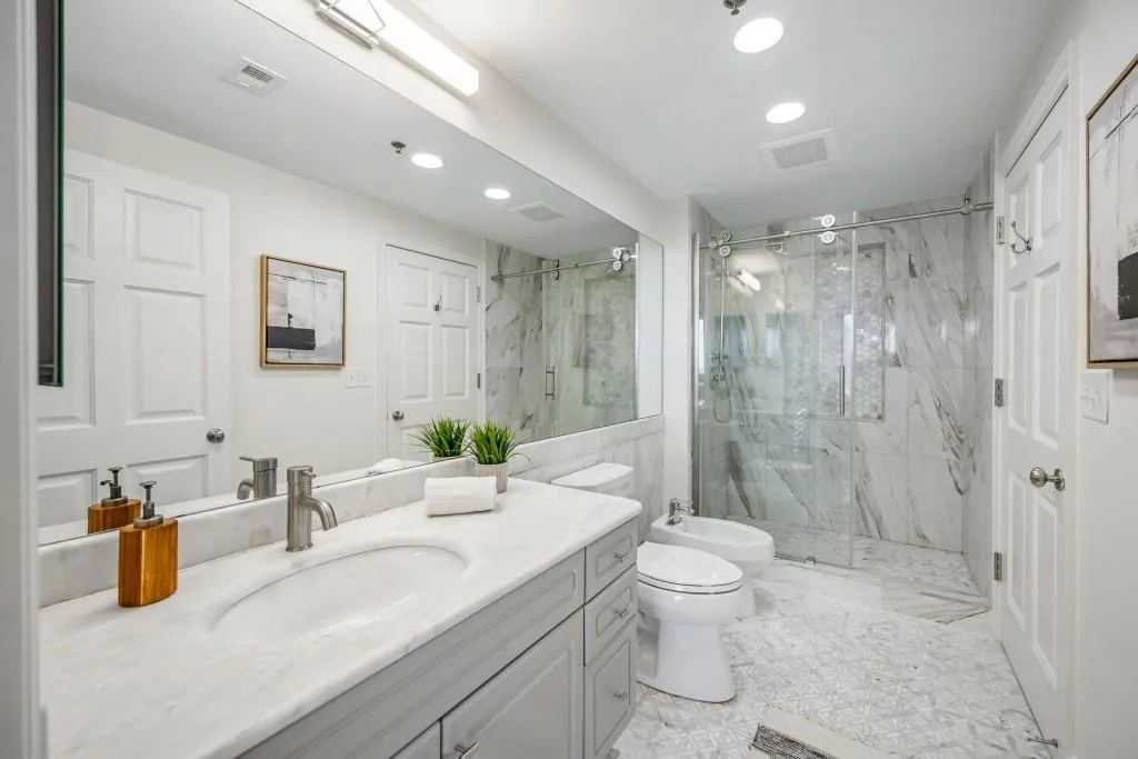 75 14th Street Ne Unit 3830, Atlanta, Georgia 30309, 1 Bedroom Bedrooms, ,1 BathroomBathrooms,Residential,For Sale,75 14th Street Ne Unit 3830,7628653