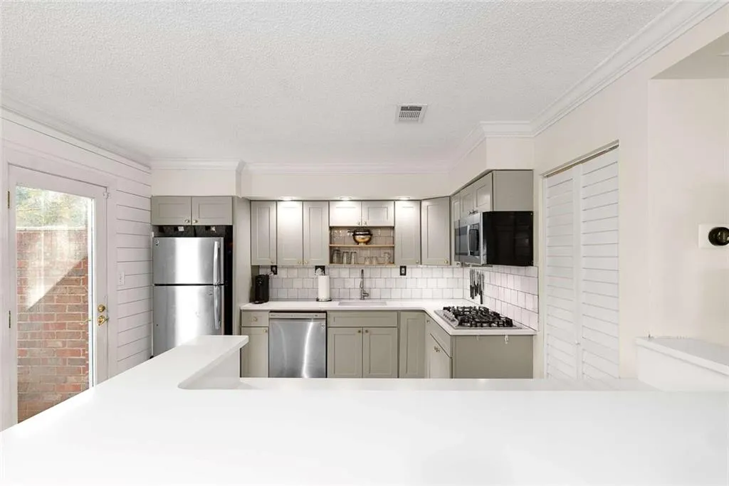 5 Spinning House Place Nw, Atlanta, Georgia 30318, 2 Bedrooms Bedrooms, ,2 BathroomsBathrooms,Residential,For Sale,5 Spinning House Place Nw,7684779