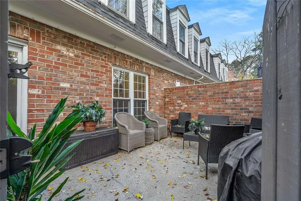 5 Spinning House Place Nw, Atlanta, Georgia 30318, 2 Bedrooms Bedrooms, ,2 BathroomsBathrooms,Residential,For Sale,5 Spinning House Place Nw,7684779