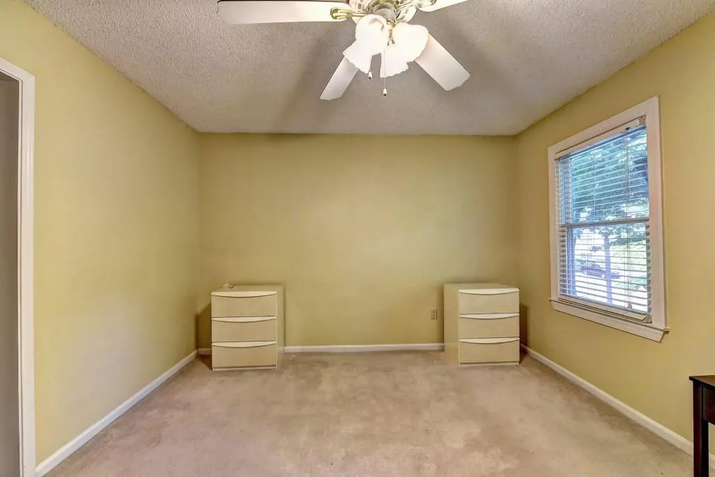 511 Abingdon Way, Sandy Springs, Georgia 30328, 2 Bedrooms Bedrooms, ,2 BathroomsBathrooms,Residential,Sold,511 Abingdon Way,6014308