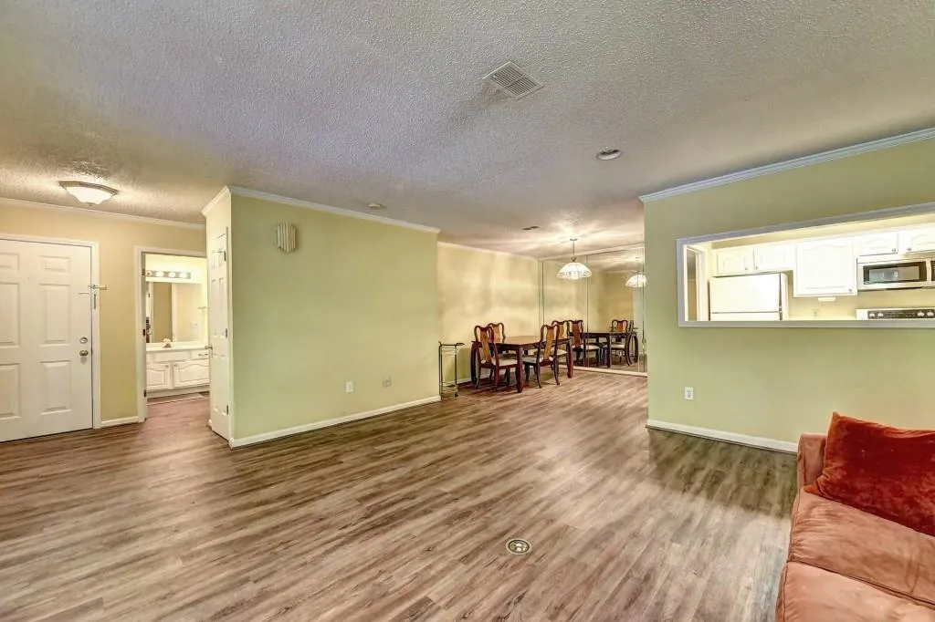 511 Abingdon Way, Sandy Springs, Georgia 30328, 2 Bedrooms Bedrooms, ,2 BathroomsBathrooms,Residential,Sold,511 Abingdon Way,6014308