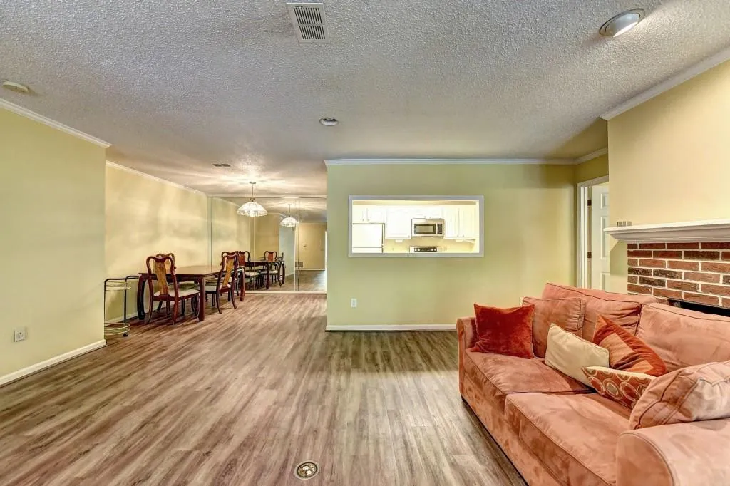511 Abingdon Way, Sandy Springs, Georgia 30328, 2 Bedrooms Bedrooms, ,2 BathroomsBathrooms,Residential,Sold,511 Abingdon Way,6014308