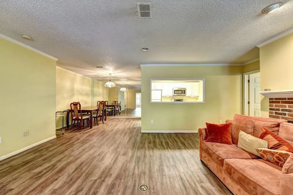 511 Abingdon Way, Sandy Springs, Georgia 30328, 2 Bedrooms Bedrooms, ,2 BathroomsBathrooms,Residential,Sold,511 Abingdon Way,6014308