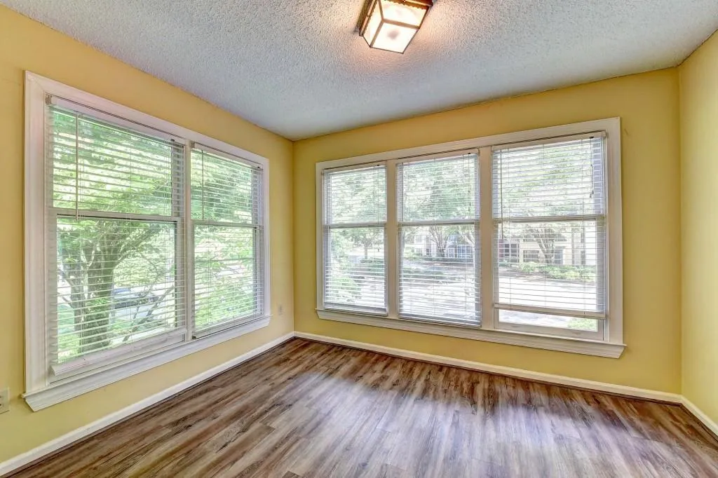 511 Abingdon Way, Sandy Springs, Georgia 30328, 2 Bedrooms Bedrooms, ,2 BathroomsBathrooms,Residential,Sold,511 Abingdon Way,6014308
