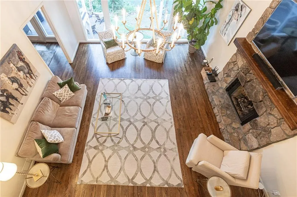 7325 Chattahoochee Bluff Drive, Sandy Springs, Georgia 30350, 5 Bedrooms Bedrooms, ,3 BathroomsBathrooms,Residential,Sold,7325 Chattahoochee Bluff Drive,6914122