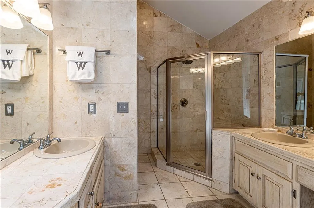 7325 Chattahoochee Bluff Drive, Sandy Springs, Georgia 30350, 5 Bedrooms Bedrooms, ,3 BathroomsBathrooms,Residential,Sold,7325 Chattahoochee Bluff Drive,6914122