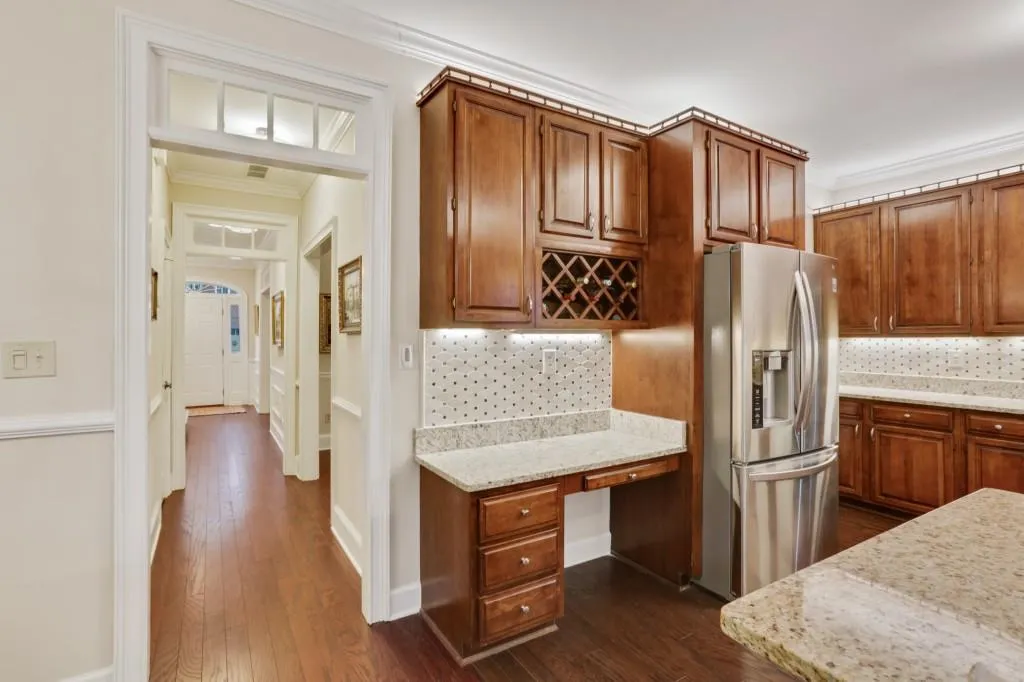 7155 Roswell Road Unit 4, Sandy Springs, Georgia 30328, 3 Bedrooms Bedrooms, ,2 BathroomsBathrooms,Residential,Sold,7155 Roswell Road Unit 4,6677495