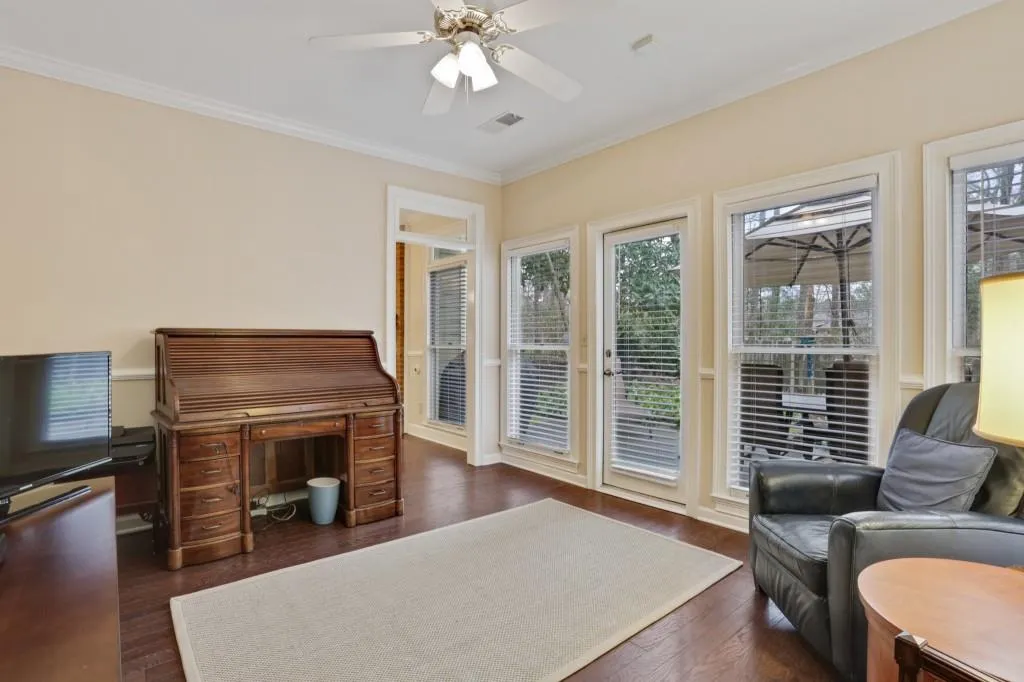 7155 Roswell Road Unit 4, Sandy Springs, Georgia 30328, 3 Bedrooms Bedrooms, ,2 BathroomsBathrooms,Residential,Sold,7155 Roswell Road Unit 4,6677495