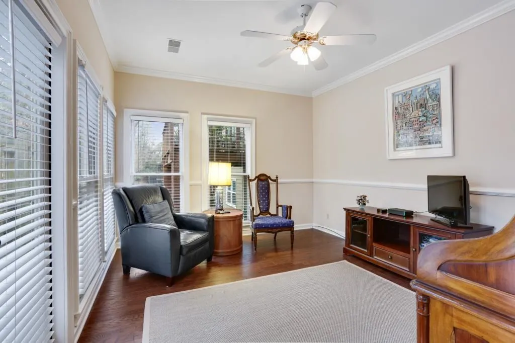 7155 Roswell Road Unit 4, Sandy Springs, Georgia 30328, 3 Bedrooms Bedrooms, ,2 BathroomsBathrooms,Residential,Sold,7155 Roswell Road Unit 4,6677495