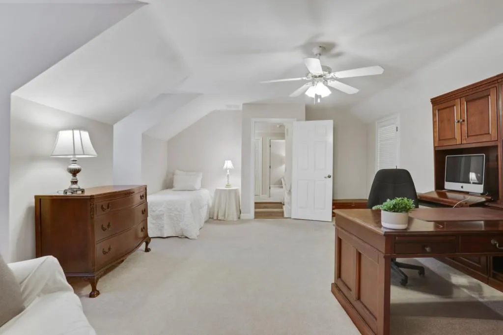 7155 Roswell Road Unit 4, Sandy Springs, Georgia 30328, 3 Bedrooms Bedrooms, ,2 BathroomsBathrooms,Residential,Sold,7155 Roswell Road Unit 4,6677495