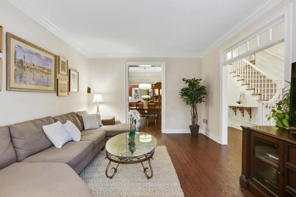 7155 Roswell Road Unit 4, Sandy Springs, Georgia 30328, 3 Bedrooms Bedrooms, ,2 BathroomsBathrooms,Residential,Sold,7155 Roswell Road Unit 4,6677495