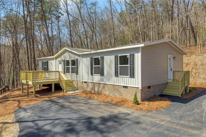 136 Poplar Rd, Dawsonville, Georgia 30534