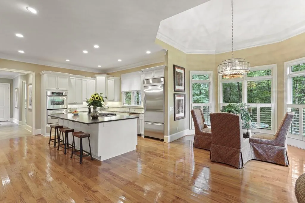 7806 Stables Drive, Sandy Springs, Georgia 30350, 5 Bedrooms Bedrooms, ,4 BathroomsBathrooms,Residential,Sold,7806 Stables Drive,6596177