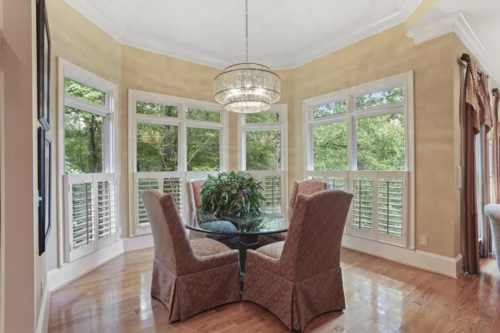 7806 Stables Drive, Sandy Springs, Georgia 30350, 5 Bedrooms Bedrooms, ,4 BathroomsBathrooms,Residential,Sold,7806 Stables Drive,6596177
