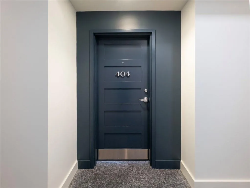 1100 Howell Mill Road Unit 404, Atlanta, Georgia 30318, 1 Bedroom Bedrooms, ,1 BathroomBathrooms,Residential,For Sale,1100 Howell Mill Road Unit 404,7639497