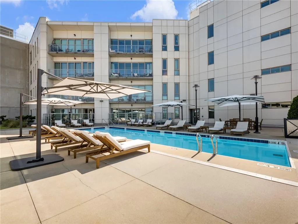 1100 Howell Mill Road Unit 404, Atlanta, Georgia 30318, 1 Bedroom Bedrooms, ,1 BathroomBathrooms,Residential,For Sale,1100 Howell Mill Road Unit 404,7639497