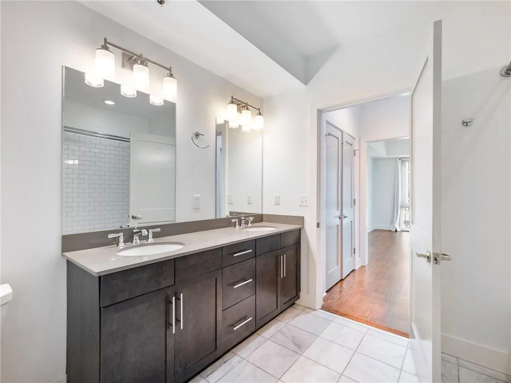 1100 Howell Mill Road Unit 404, Atlanta, Georgia 30318, 1 Bedroom Bedrooms, ,1 BathroomBathrooms,Residential,For Sale,1100 Howell Mill Road Unit 404,7639497