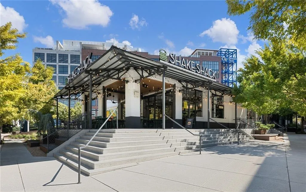 1100 Howell Mill Road Unit 404, Atlanta, Georgia 30318, 1 Bedroom Bedrooms, ,1 BathroomBathrooms,Residential,For Sale,1100 Howell Mill Road Unit 404,7639497