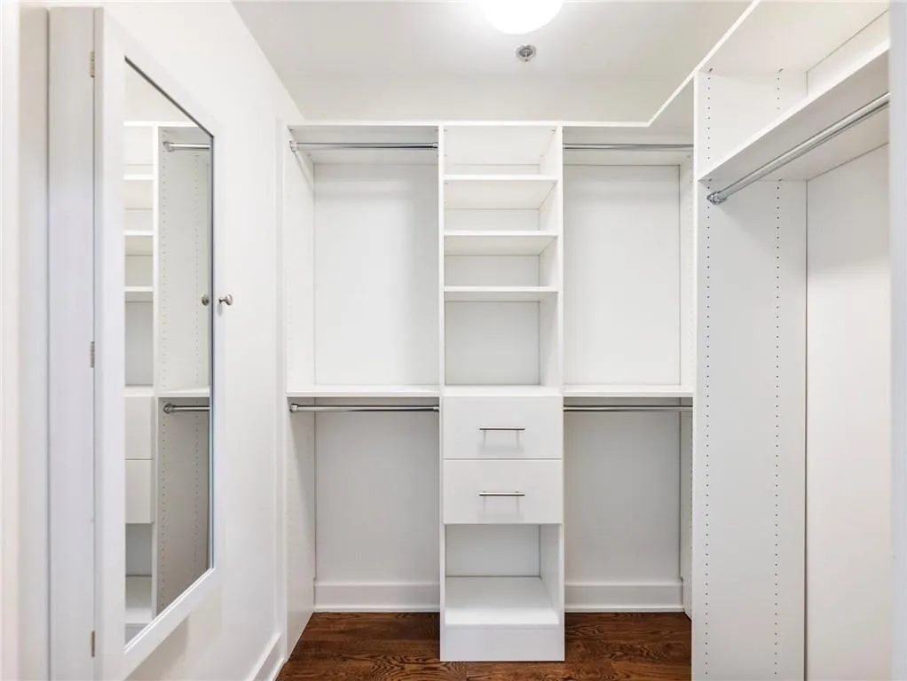 1100 Howell Mill Road Unit 404, Atlanta, Georgia 30318, 1 Bedroom Bedrooms, ,1 BathroomBathrooms,Residential,For Sale,1100 Howell Mill Road Unit 404,7639497