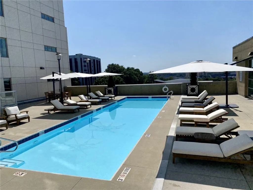 1100 Howell Mill Road Unit 404, Atlanta, Georgia 30318, 1 Bedroom Bedrooms, ,1 BathroomBathrooms,Residential,For Sale,1100 Howell Mill Road Unit 404,7639497