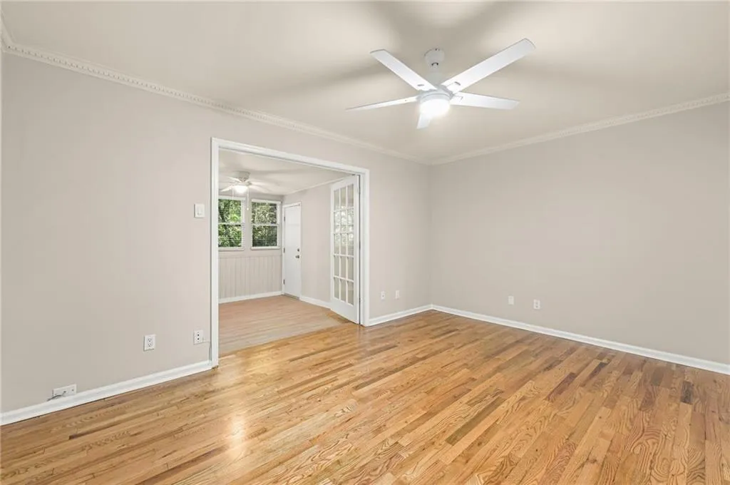 VIEW INTO SUNROOM