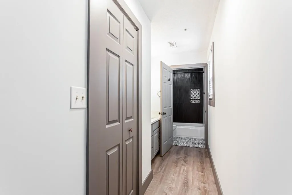 1074 Peachtree Walk Ne Unit 115, Atlanta, Georgia 30309, 2 Bedrooms Bedrooms, ,2 BathroomsBathrooms,Residential,For Sale,1074 Peachtree Walk Ne Unit 115,7560965