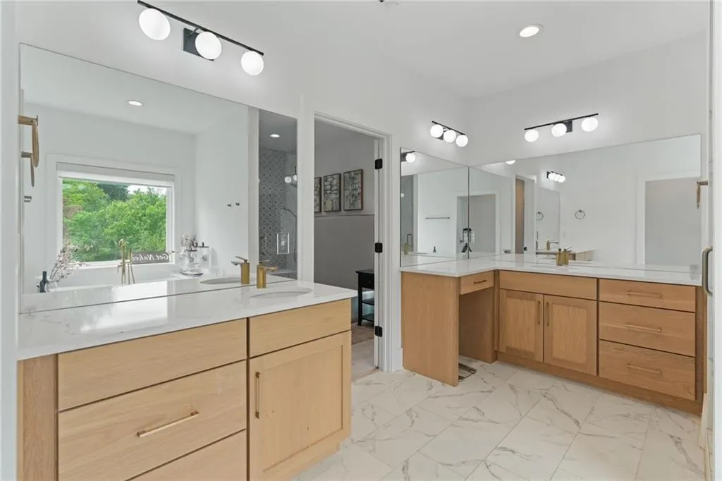 2071 Fairhaven Circle Ne, Atlanta, Georgia 30305, 4 Bedrooms Bedrooms, ,3 BathroomsBathrooms,Residential,For Sale,2071 Fairhaven Circle Ne,7620974