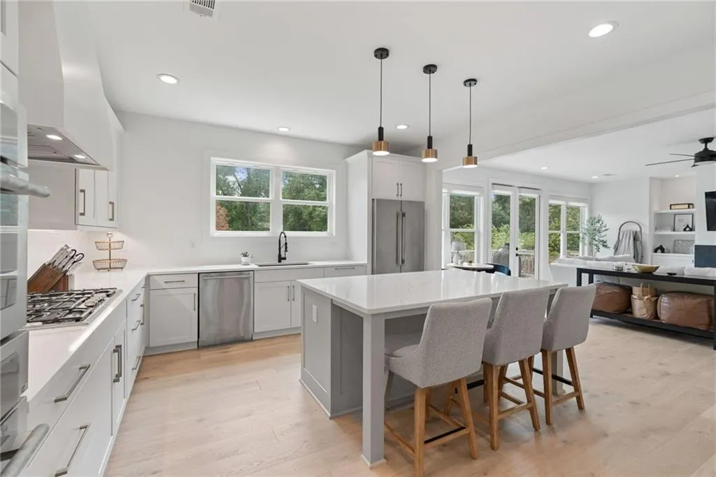 2071 Fairhaven Circle Ne, Atlanta, Georgia 30305, 4 Bedrooms Bedrooms, ,3 BathroomsBathrooms,Residential,For Sale,2071 Fairhaven Circle Ne,7620974
