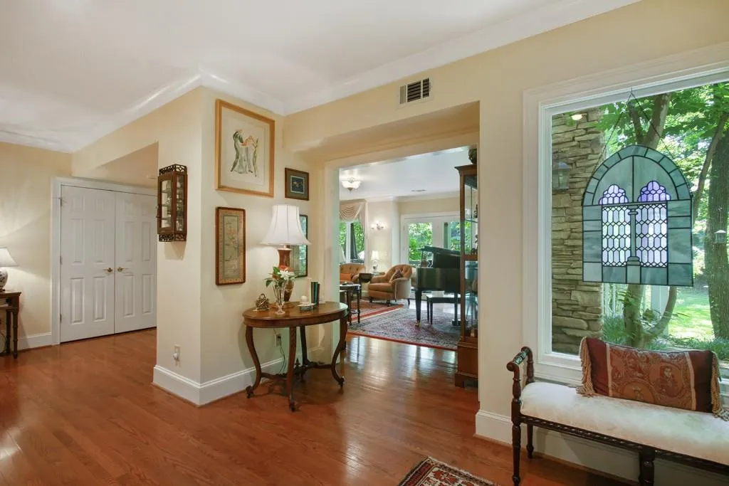 3390 Spalding Drive, Atlanta, Georgia 30350, 3 Bedrooms Bedrooms, ,2 BathroomsBathrooms,Residential,Sold,3390 Spalding Drive,5708939