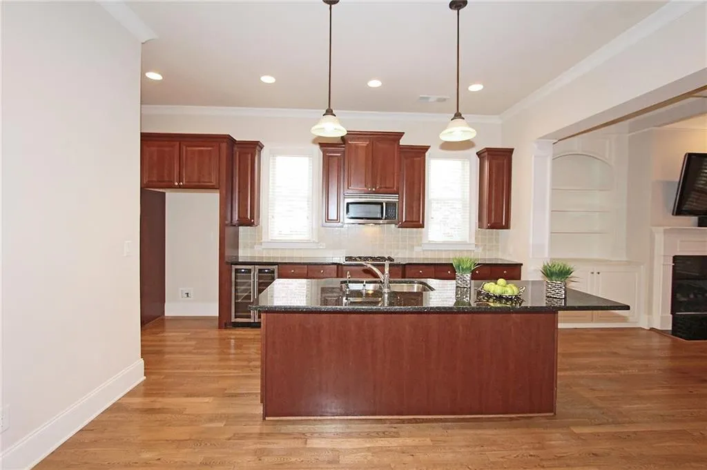 273 Mount Vernon Cove, Sandy Springs, Georgia 30328, 4 Bedrooms Bedrooms, ,4 BathroomsBathrooms,Residential,Sold,273 Mount Vernon Cove,5664866