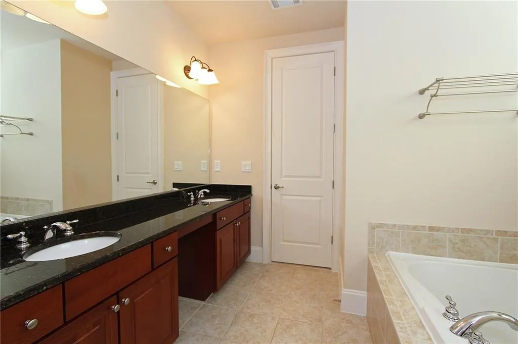 273 Mount Vernon Cove, Sandy Springs, Georgia 30328, 4 Bedrooms Bedrooms, ,4 BathroomsBathrooms,Residential,Sold,273 Mount Vernon Cove,5664866