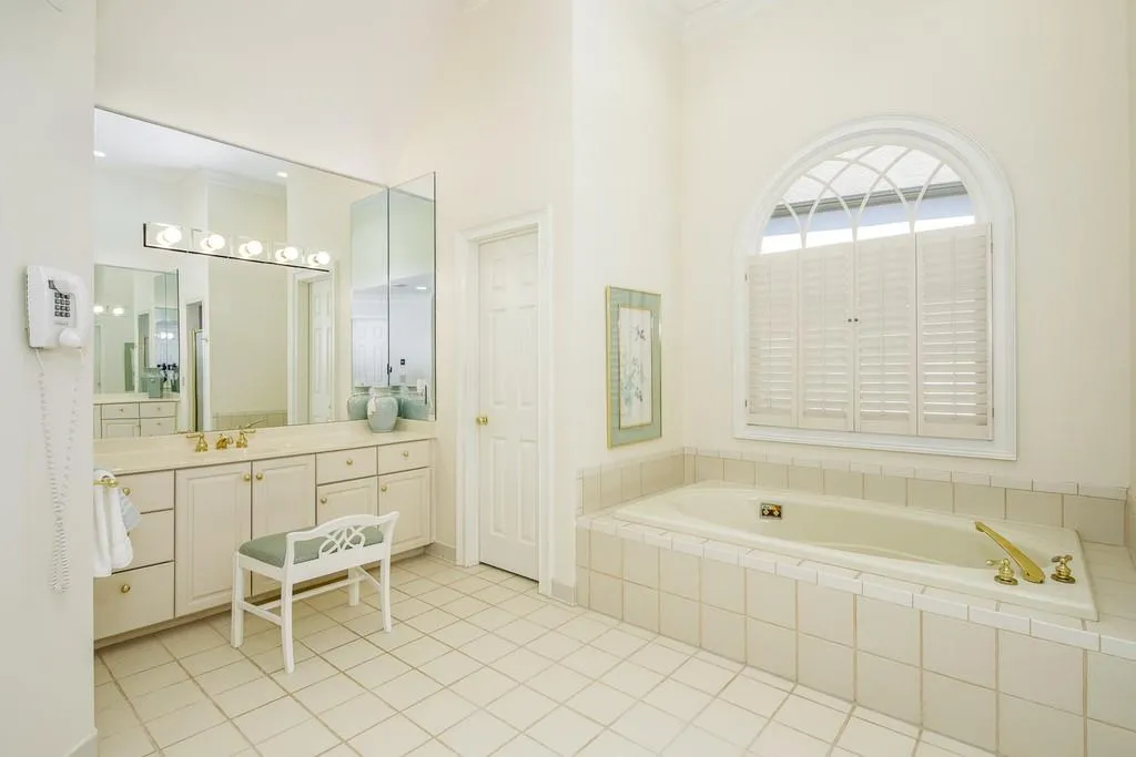 145 Spalding Creek Court, Atlanta, Georgia 30350, 5 Bedrooms Bedrooms, ,4 BathroomsBathrooms,Residential,Sold,145 Spalding Creek Court,6694261