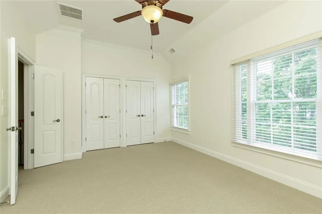 956 Persimmon Point Ne, Sandy Springs, Georgia 30328, 2 Bedrooms Bedrooms, ,2 BathroomsBathrooms,Residential,For Sale,956 Persimmon Point Ne,7741091