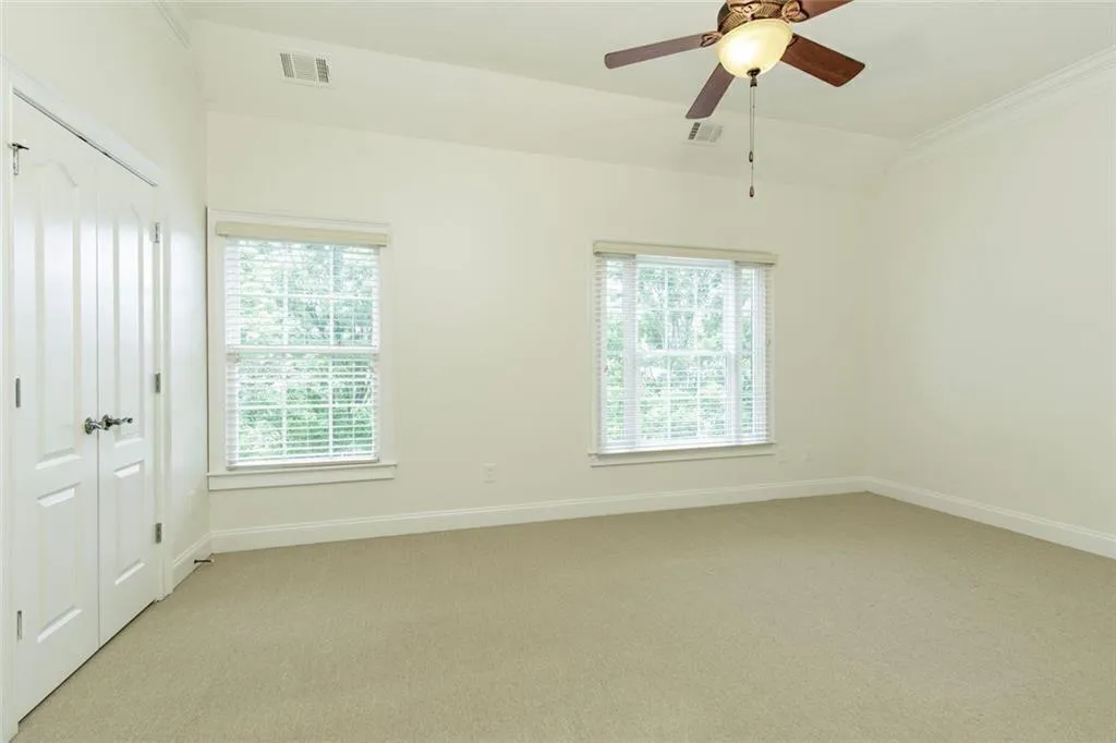956 Persimmon Point Ne, Sandy Springs, Georgia 30328, 2 Bedrooms Bedrooms, ,2 BathroomsBathrooms,Residential,For Sale,956 Persimmon Point Ne,7741091