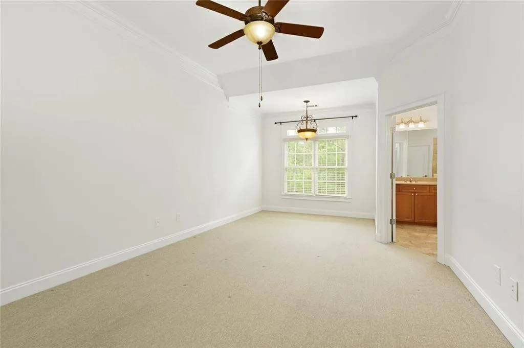 956 Persimmon Point Ne, Sandy Springs, Georgia 30328, 2 Bedrooms Bedrooms, ,2 BathroomsBathrooms,Residential,For Sale,956 Persimmon Point Ne,7741091