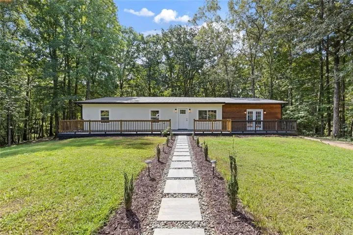 681 Pumpkinvine Road, Acworth, Georgia 30101