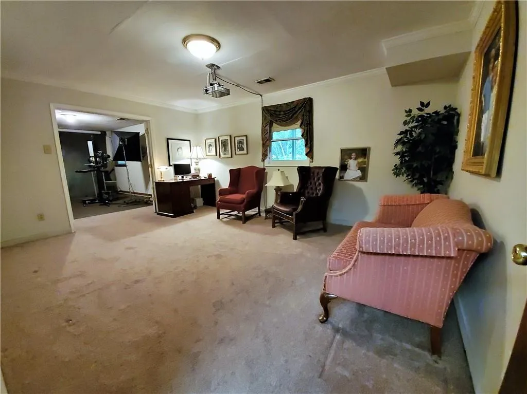 5495 E Idlewood Lane, Sandy Springs, Georgia 30327, 4 Bedrooms Bedrooms, ,3 BathroomsBathrooms,Residential,Sold,5495 E Idlewood Lane,6511760