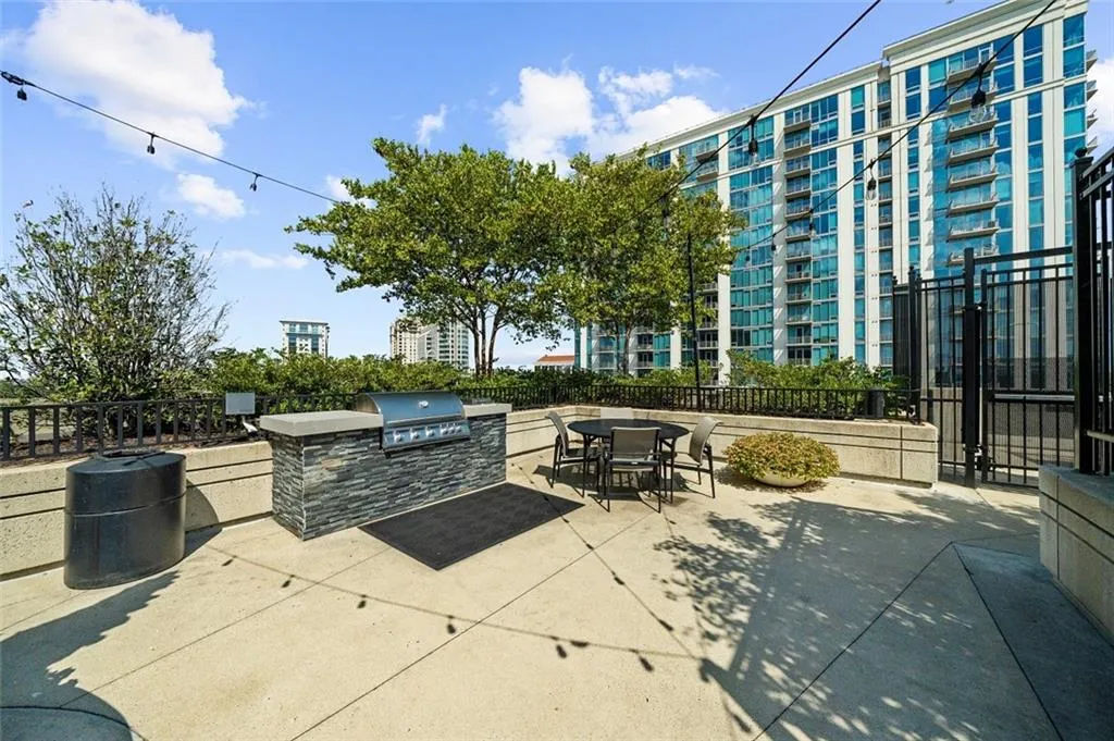 250 Pharr Road Ne Unit 1914, Atlanta, Georgia 30305, 1 Bedroom Bedrooms, ,1 BathroomBathrooms,Residential,For Sale,250 Pharr Road Ne Unit 1914,7571435