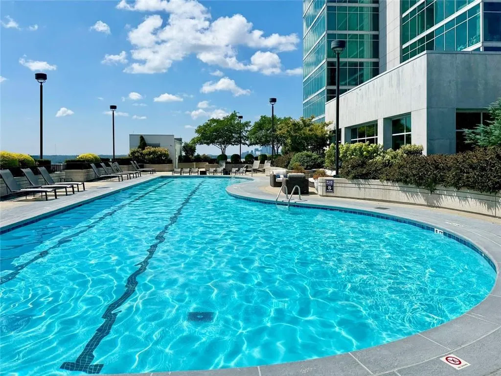 250 Pharr Road Ne Unit 1914, Atlanta, Georgia 30305, 1 Bedroom Bedrooms, ,1 BathroomBathrooms,Residential,For Sale,250 Pharr Road Ne Unit 1914,7571435
