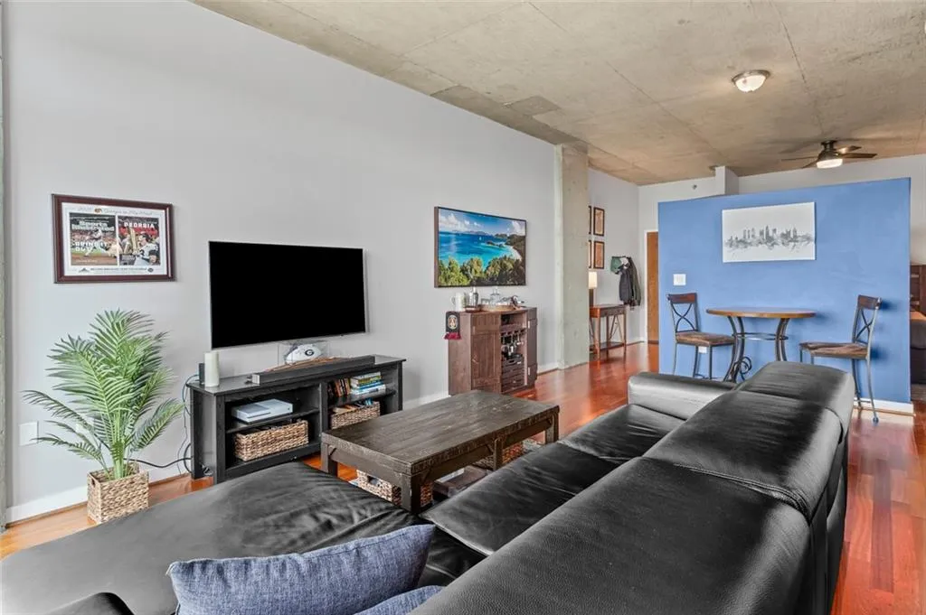 250 Pharr Road Ne Unit 1914, Atlanta, Georgia 30305, 1 Bedroom Bedrooms, ,1 BathroomBathrooms,Residential,For Sale,250 Pharr Road Ne Unit 1914,7571435