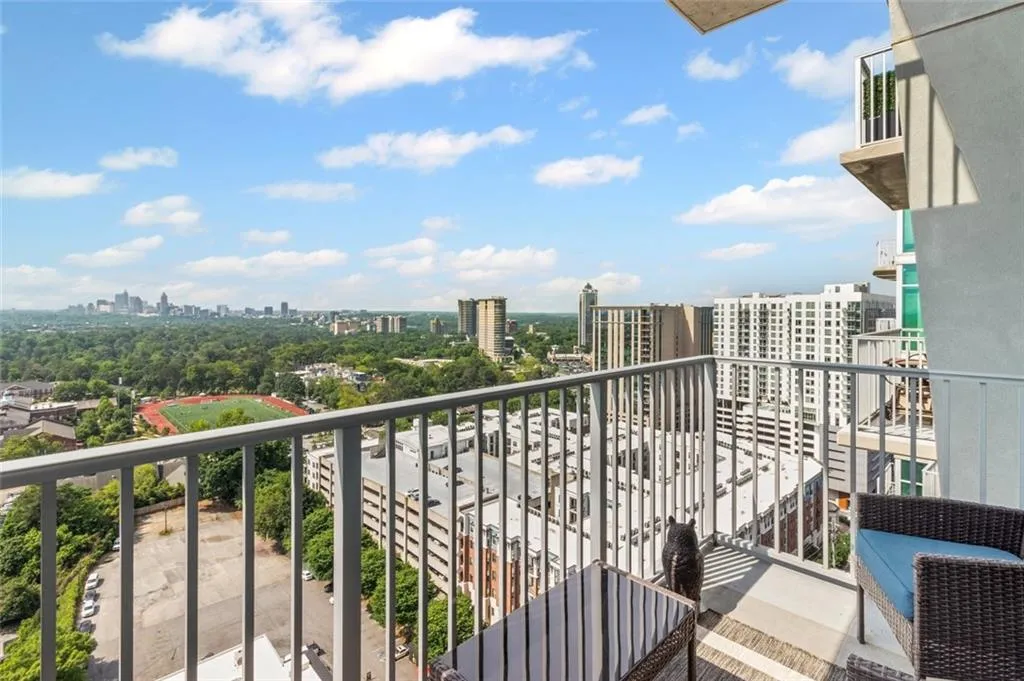 250 Pharr Road Ne Unit 1914, Atlanta, Georgia 30305, 1 Bedroom Bedrooms, ,1 BathroomBathrooms,Residential,For Sale,250 Pharr Road Ne Unit 1914,7571435