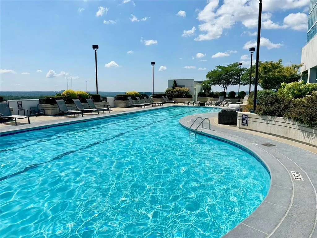 250 Pharr Road Ne Unit 1914, Atlanta, Georgia 30305, 1 Bedroom Bedrooms, ,1 BathroomBathrooms,Residential,For Sale,250 Pharr Road Ne Unit 1914,7571435