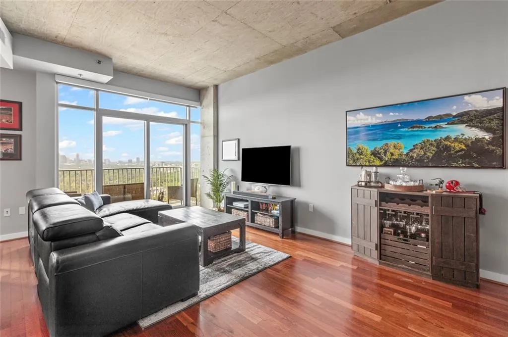250 Pharr Road Ne Unit 1914, Atlanta, Georgia 30305, 1 Bedroom Bedrooms, ,1 BathroomBathrooms,Residential,For Sale,250 Pharr Road Ne Unit 1914,7571435