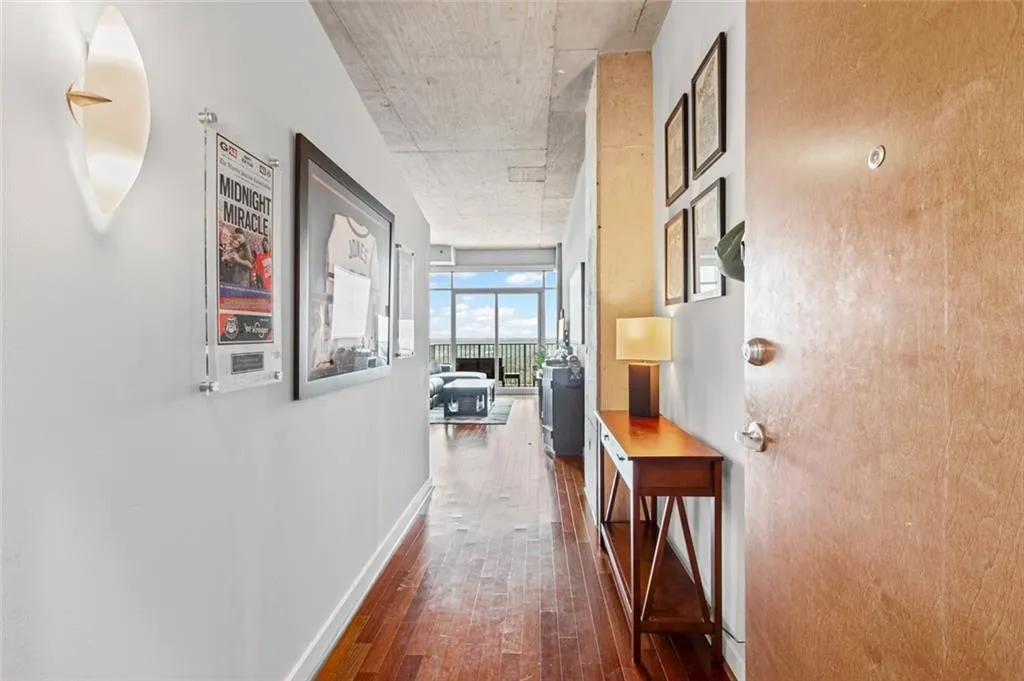 250 Pharr Road Ne Unit 1914, Atlanta, Georgia 30305, 1 Bedroom Bedrooms, ,1 BathroomBathrooms,Residential,For Sale,250 Pharr Road Ne Unit 1914,7571435