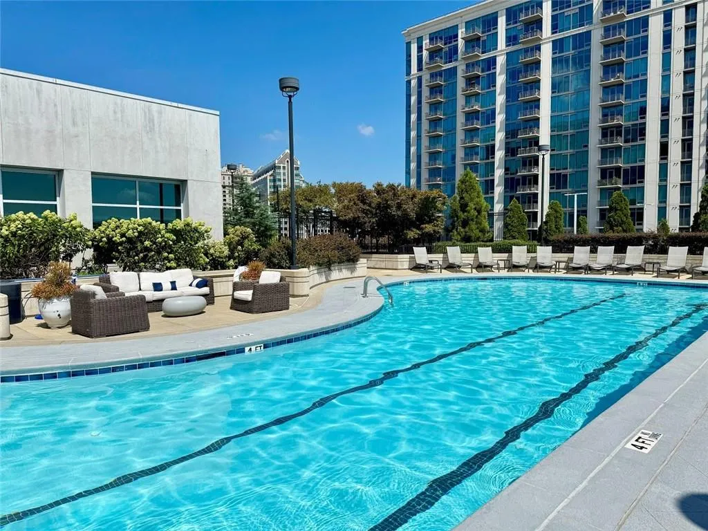 250 Pharr Road Ne Unit 1914, Atlanta, Georgia 30305, 1 Bedroom Bedrooms, ,1 BathroomBathrooms,Residential,For Sale,250 Pharr Road Ne Unit 1914,7571435