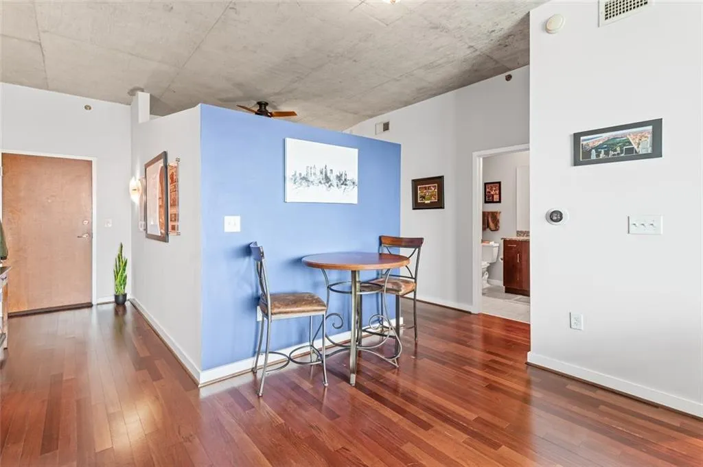 250 Pharr Road Ne Unit 1914, Atlanta, Georgia 30305, 1 Bedroom Bedrooms, ,1 BathroomBathrooms,Residential,For Sale,250 Pharr Road Ne Unit 1914,7571435
