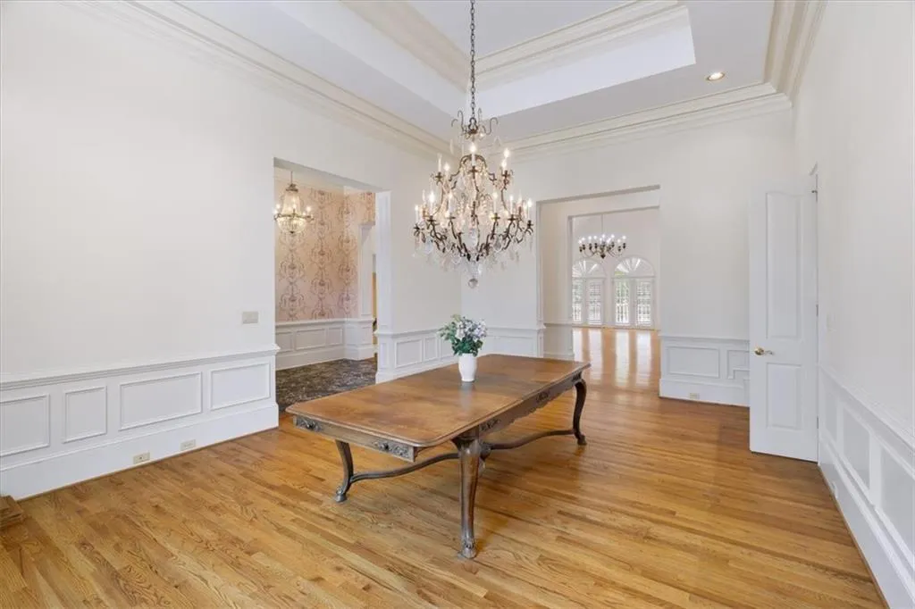 7805 N Spalding Lake Drive, Sandy Springs, Georgia 30350, 4 Bedrooms Bedrooms, ,3 BathroomsBathrooms,Residential,For Sale,7805 N Spalding Lake Drive,7750200