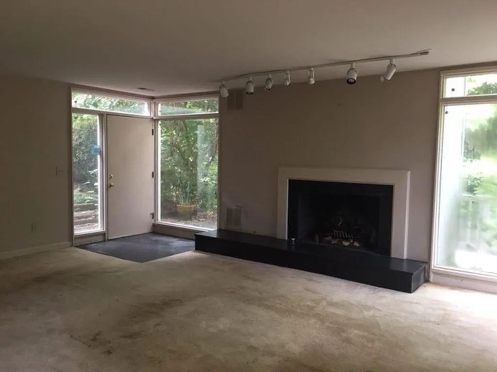 5090 Riverview Road, Atlanta, Georgia 30327, 4 Bedrooms Bedrooms, ,3 BathroomsBathrooms,Residential,Sold,5090 Riverview Road,6075343