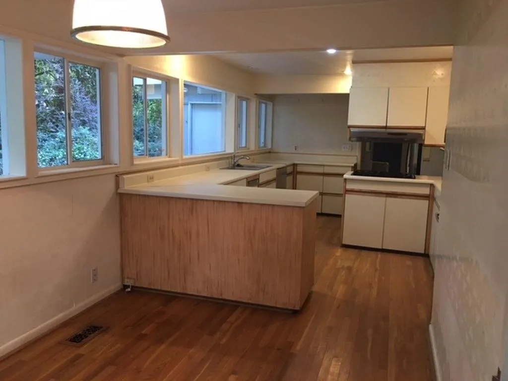 5090 Riverview Road, Atlanta, Georgia 30327, 4 Bedrooms Bedrooms, ,3 BathroomsBathrooms,Residential,Sold,5090 Riverview Road,6075343